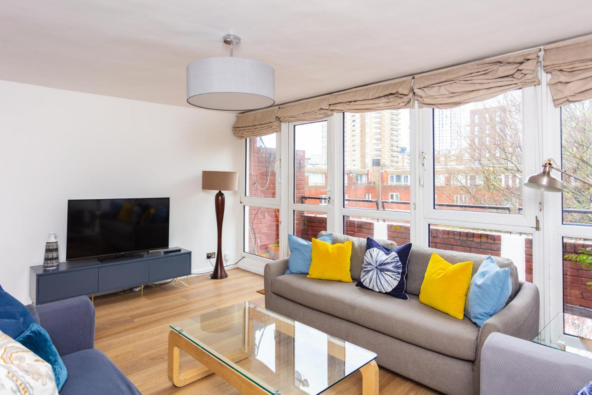 Spacious Central 3 Bedroom In Old Street